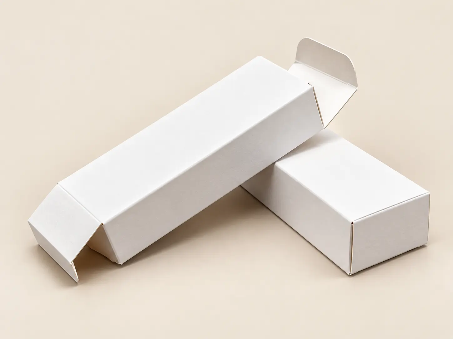 Reverse tuck-end carton with the top flap opening from the back and the bottom flap opening from the front