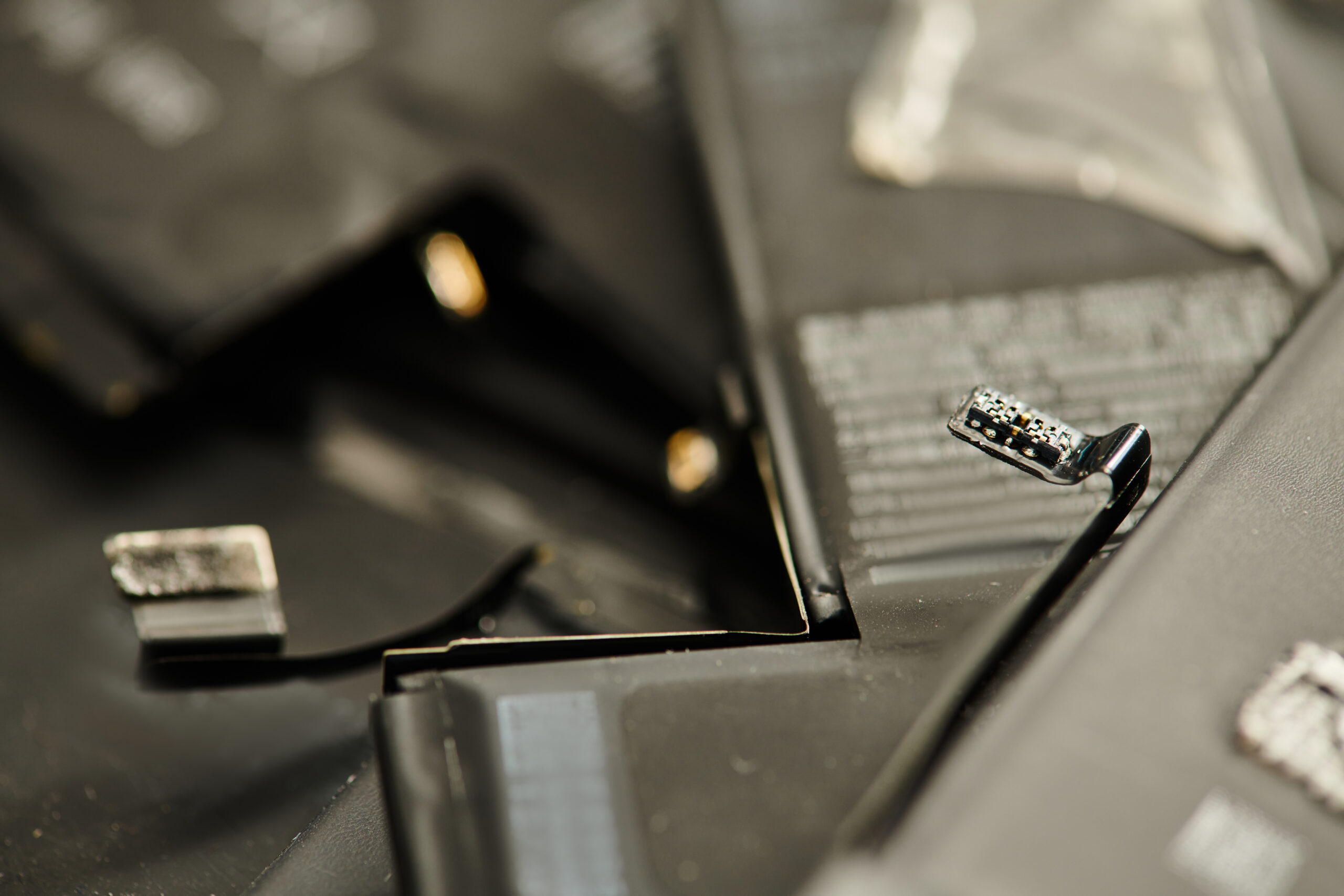 close up view of various components for electronic 2026 03 11 06 54 03 utc