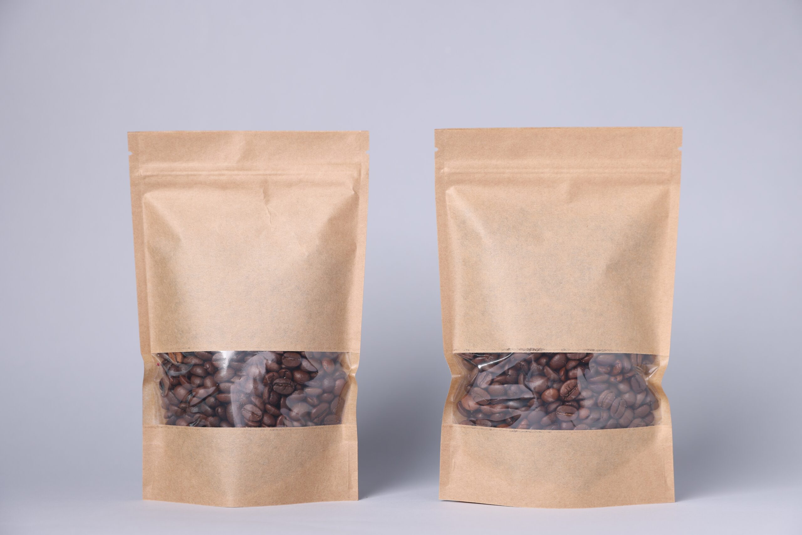 zipper stand up pouches with coffee beans on light 2026 01 11 10 50 20 utc