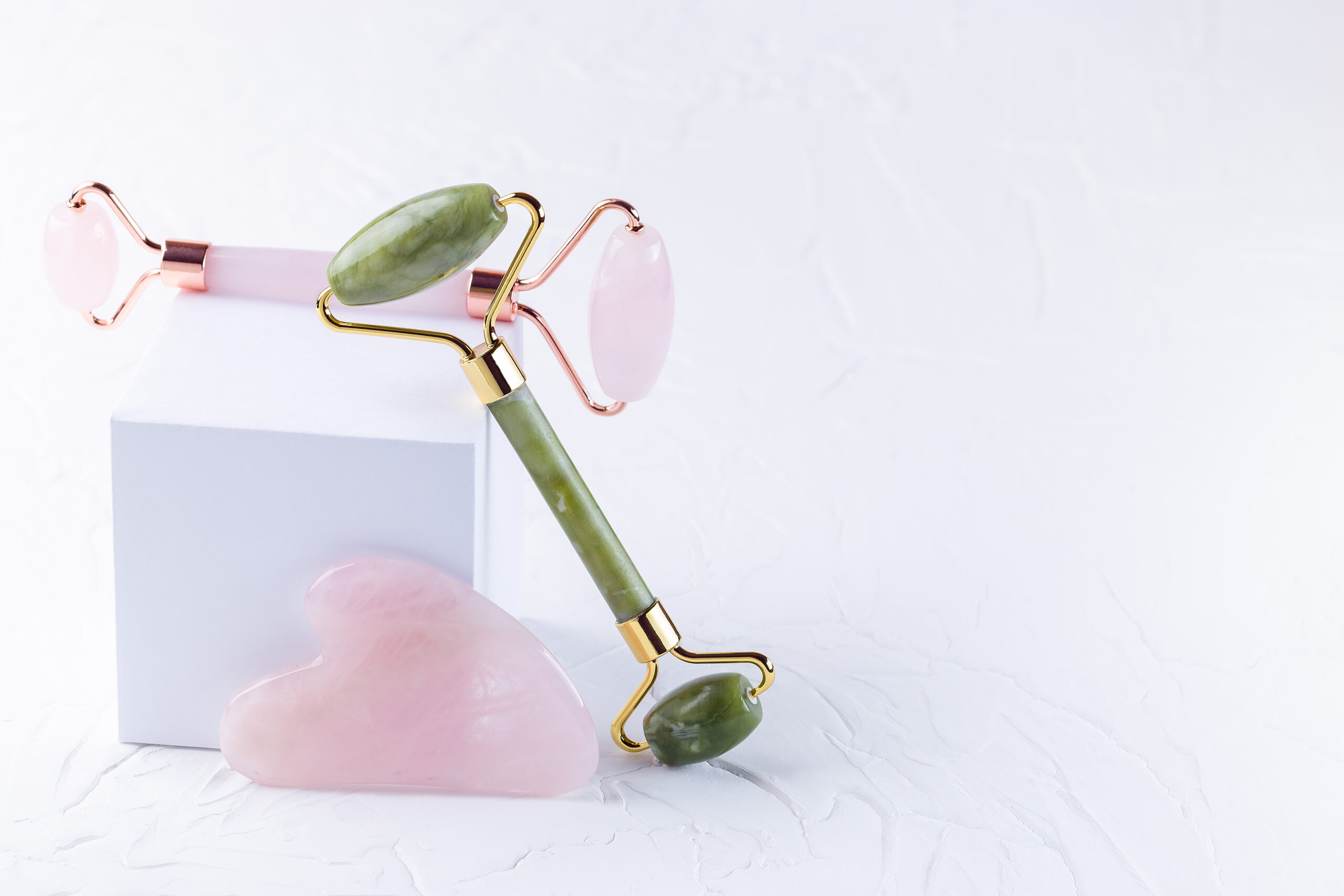 rose quartz crystal and jade facial roller and mas 2026 03 19 10 19 26 utc