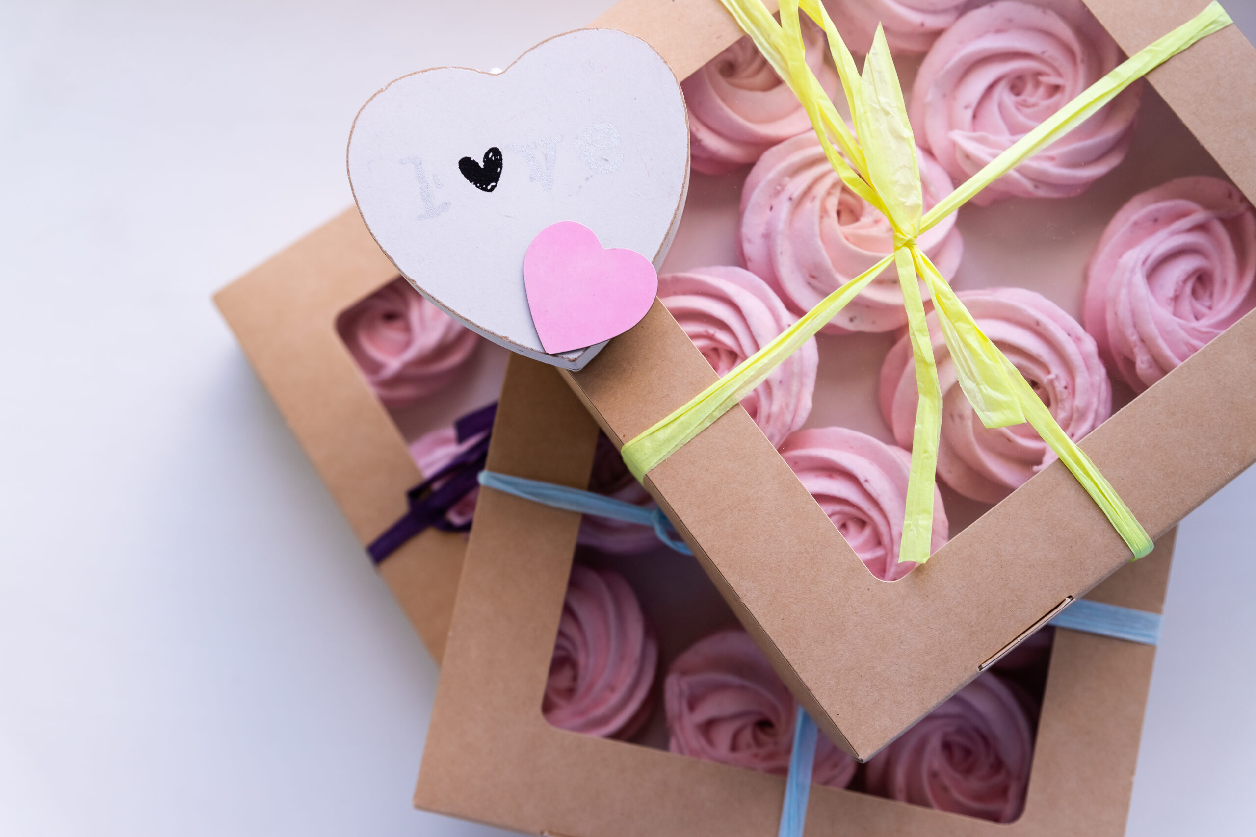 homemade pink zephyr or marshmallow in present box 2026 01 07 23 43 00 utc