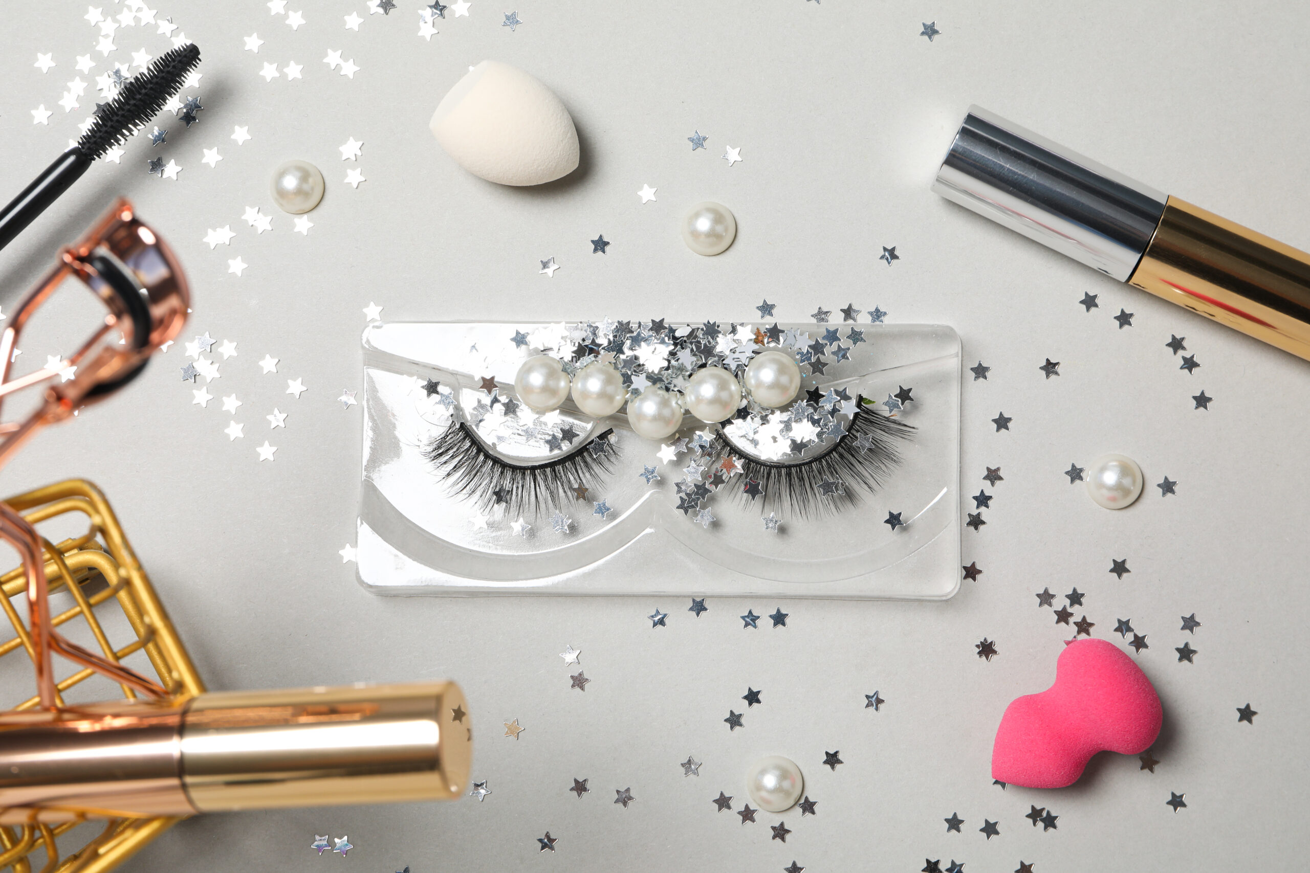 false eyelashes concept of different makeup acces 2026 01 09 07 26 45 utc