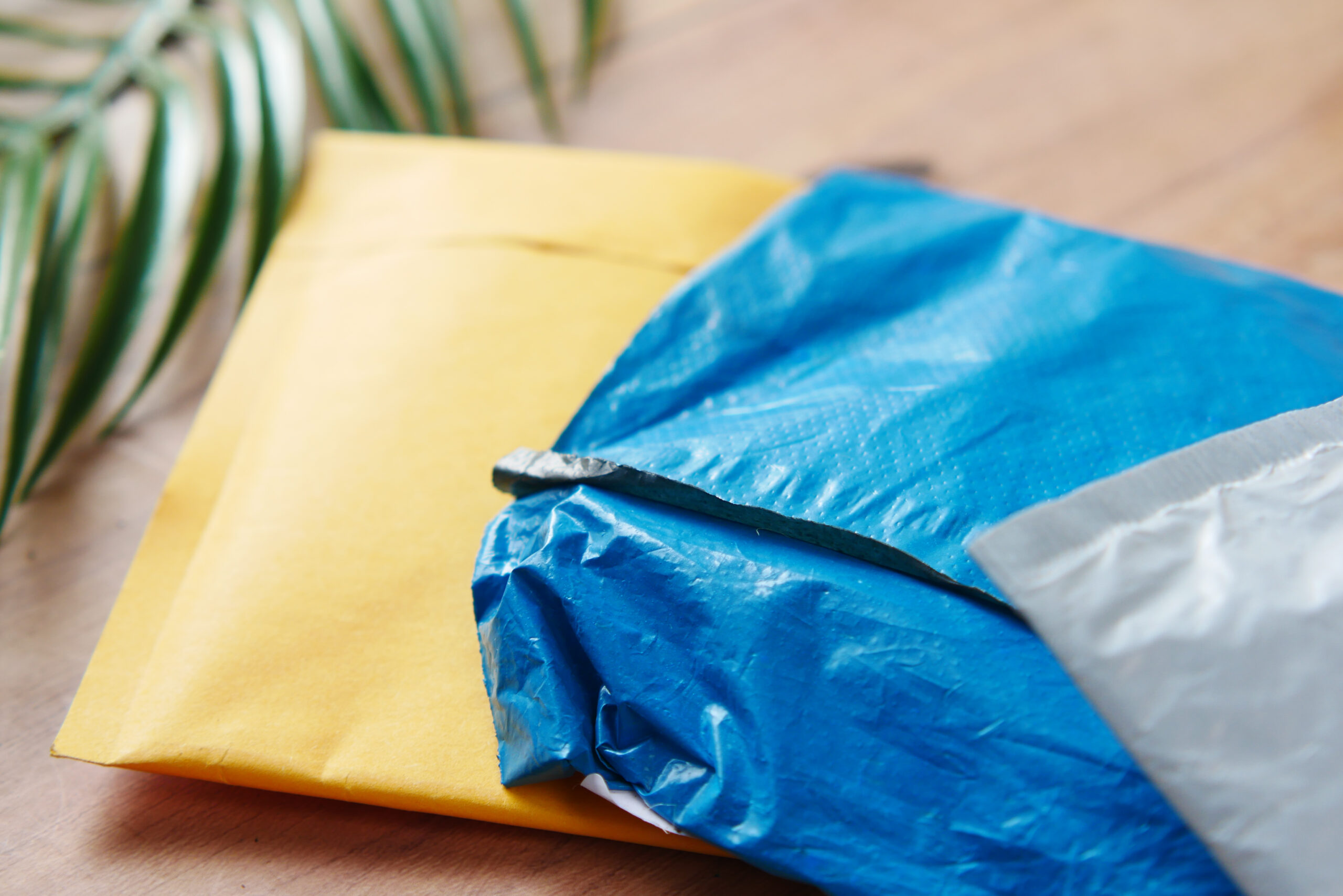 yellow blue and white shipping envelopes on surf 2026 03 16 03 24 37 utc