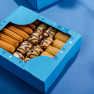 crumbly cookies in blue boxes 2025 02 21 14 25 07 utc