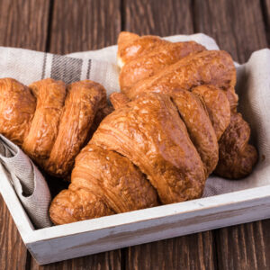 freshly baked croissants 2026 01 07 07 13 04 utc