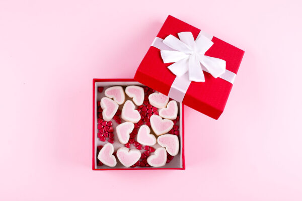 gift box with candy sweet heart for valentines day 2026 01 08 07 43 12 utc