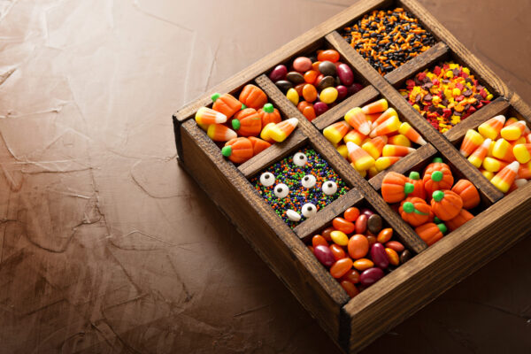 halloween candy in a wooden box 2026 01 08 23 57 56 utc