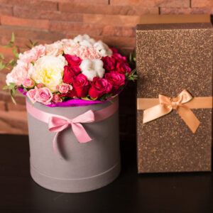 beautiful flower bouquet and a gift box 2026 03 26 07 31 17 utc