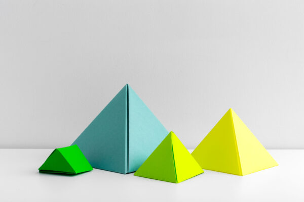 colorful geometric pyramids in various sizes displ 2026 03 26 10 35 32 utc