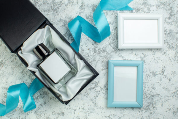 top view perfume bottle in perfume box empty pictu 2026 03 18 11 55 49 utc