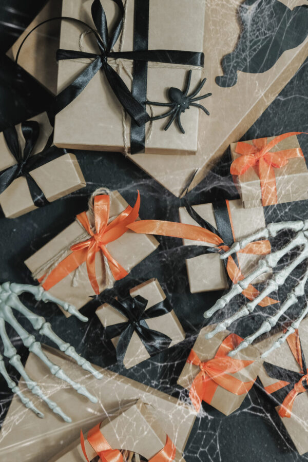 gift boxes for halloween holiday decoration 2026 03 24 06 55 07 utc
