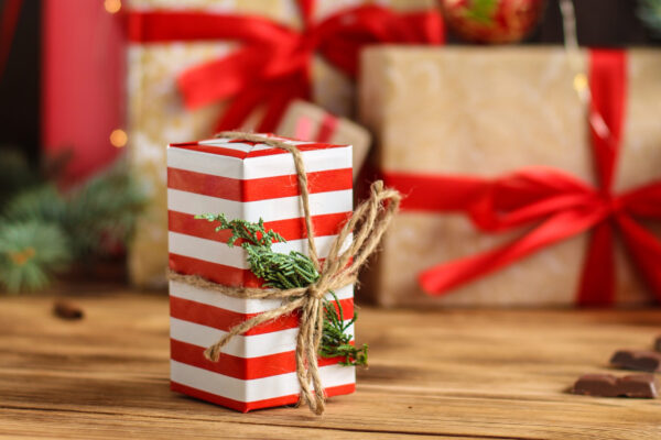 gingerbread gifts and holiday happy new year fe 2026 04 15 05 16 20 utc