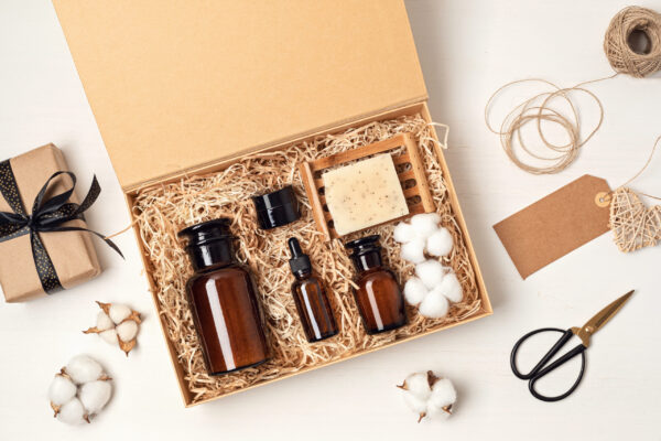handcrafted soap and essential oils in gift box 2026 03 24 10 23 12 utc