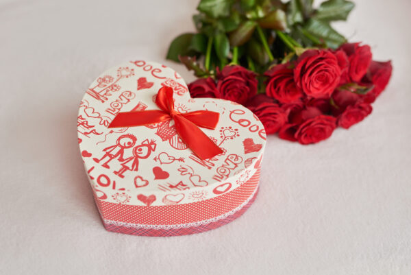 valentine s day gift box and red roses st valent 2026 01 09 10 30 10 utc
